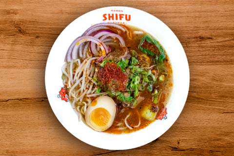 Spicy Beef Ramen - - - 12,95€