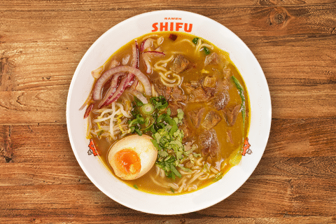 Curry Beef Ramen - - - 13,50€