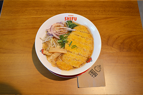 Fried Chicken Ramen Vegano - - - 13,50€