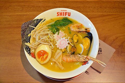 Umi Ramen - - - 13,95€